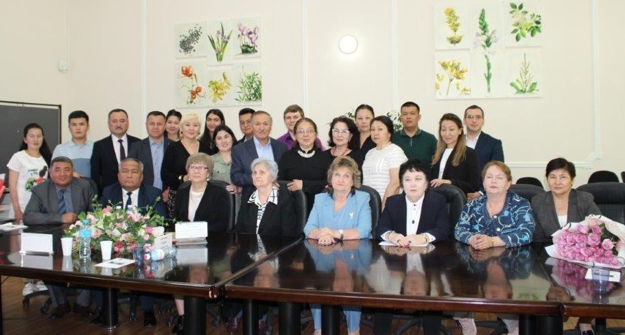 Состоялась научно-практическая конференция, посвященная 70-летию профессора А.Р. Шопабаевой