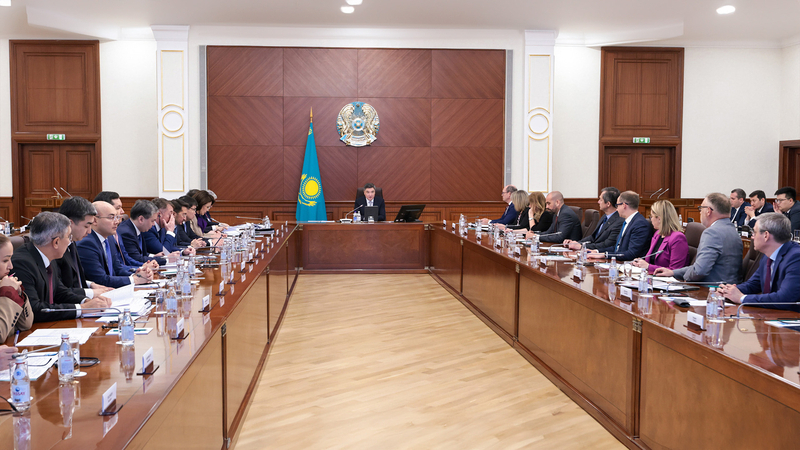 В Правительстве РК прошло заседание по вопросам развития здравоохранения и фармпроизводства В Правительстве РК прошло заседание по вопросам развития здравоохранения и фармпроизводства